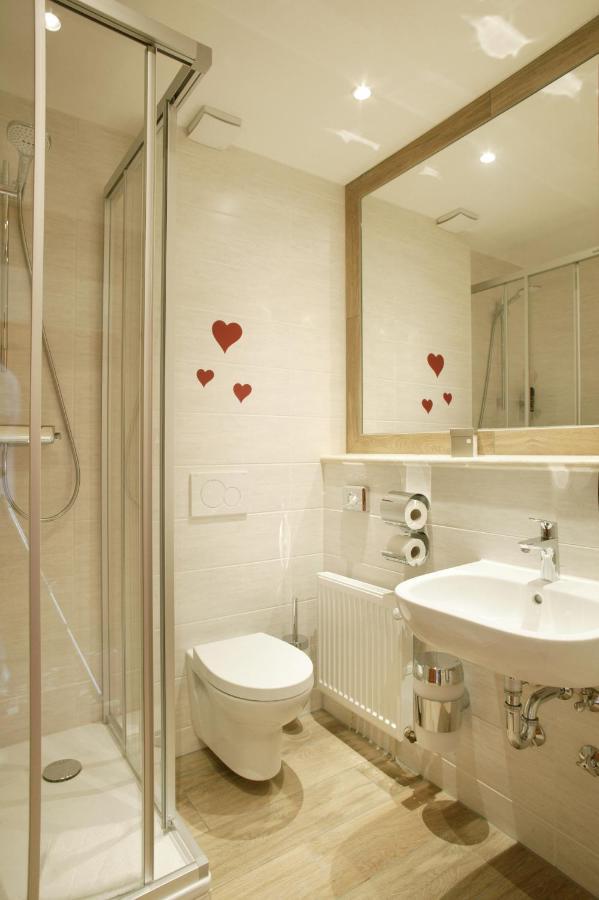Hotel Ochsen Hoefen an der Enz Ngoại thất bức ảnh