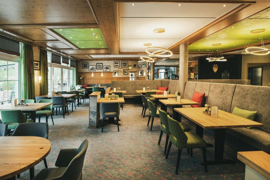 Hotel Ochsen Hoefen an der Enz Ngoại thất bức ảnh