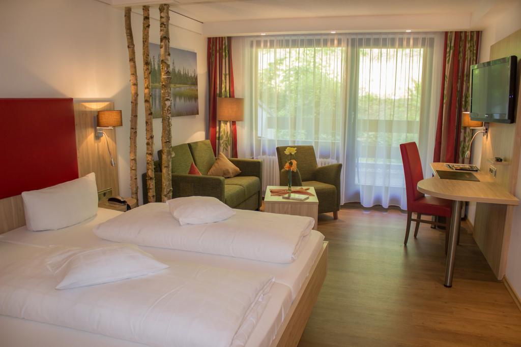 Hotel Ochsen Hoefen an der Enz Ngoại thất bức ảnh