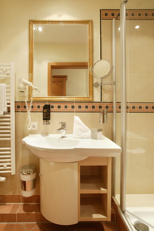 Hotel Ochsen Hoefen an der Enz Ngoại thất bức ảnh